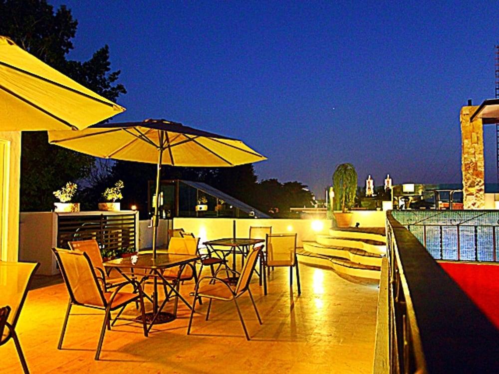 La Aurora Hotel Colonial 바야돌리드 외부 사진