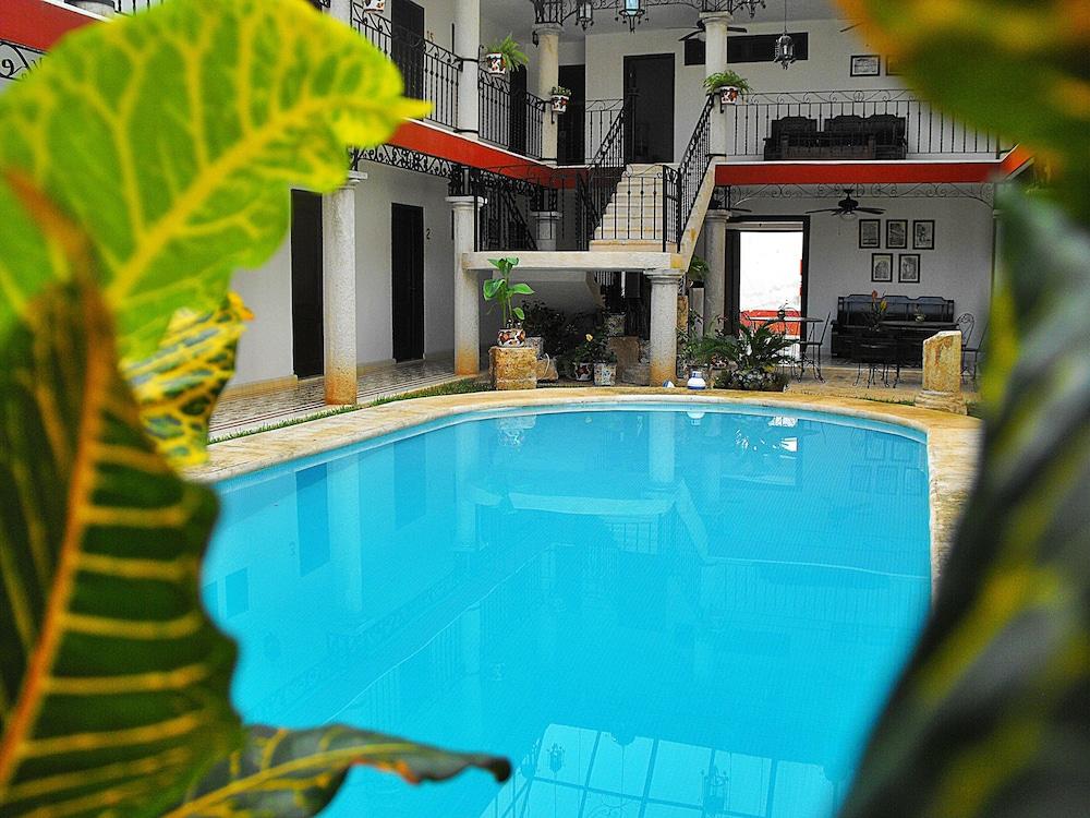 La Aurora Hotel Colonial 바야돌리드 외부 사진