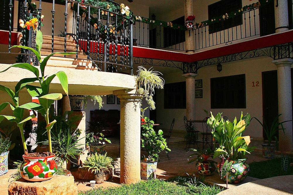 La Aurora Hotel Colonial 바야돌리드 외부 사진