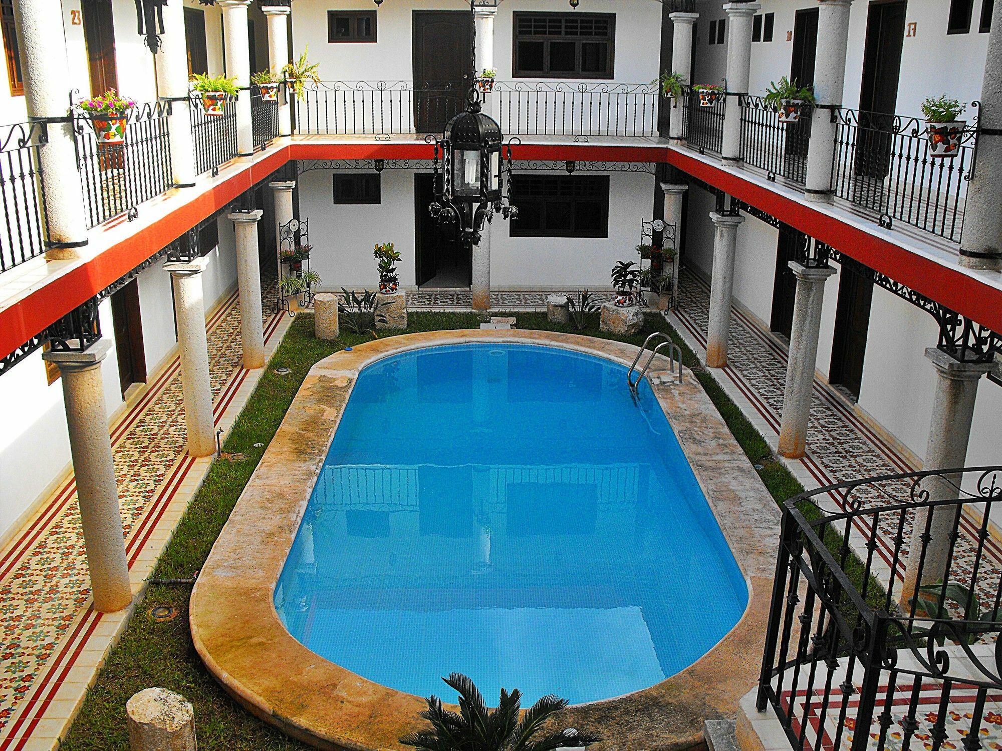 La Aurora Hotel Colonial 바야돌리드 외부 사진